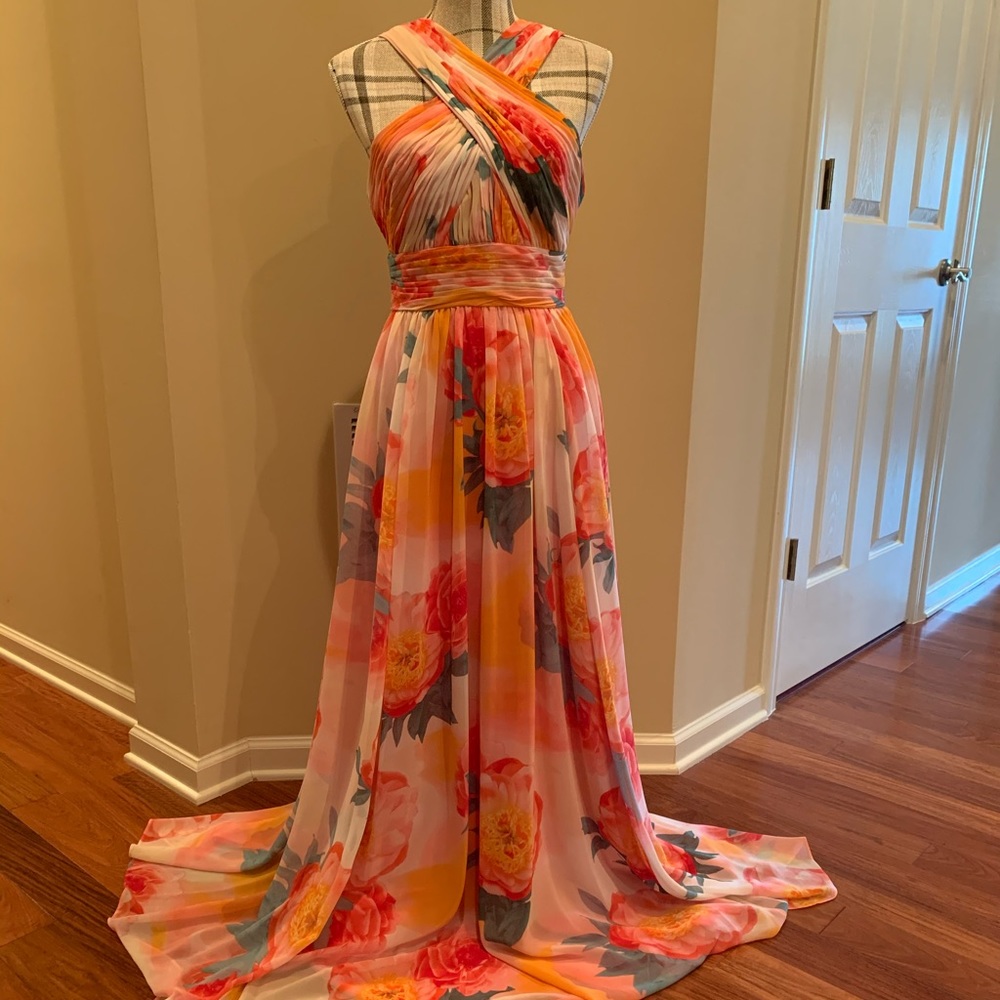 NWOT CALVIN KLEIN FLORAL PRINT DRESS